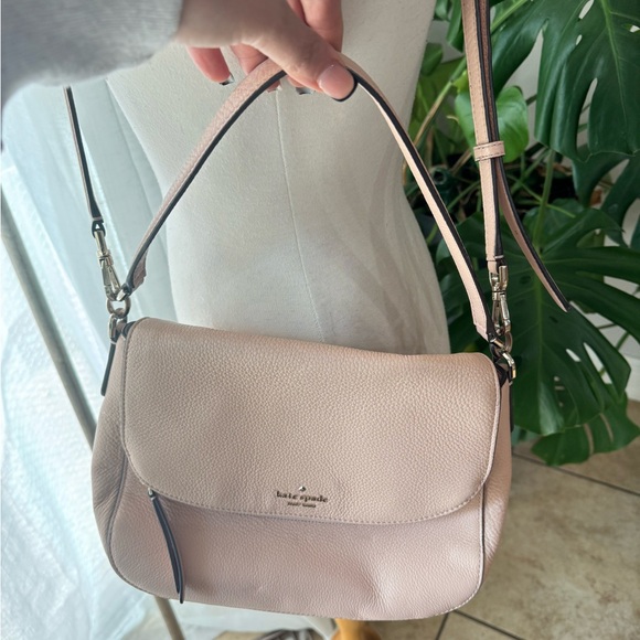 Kate Spade New York Pebbled Leather Flap Crossbody Saddle Bag Pink - Picture 5 of 8